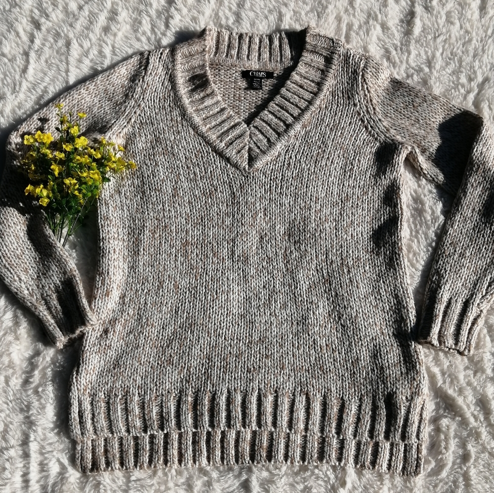 Chaps Knit V Neck Sweater, White and Gold